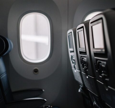 FAA says US air traffic control staffing issues cause more flight delays, Published on Sunday, October 19