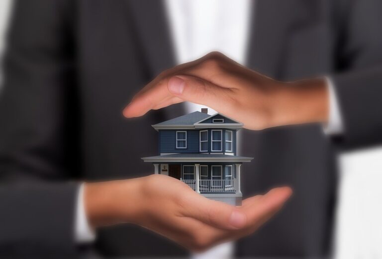 U.S. Mortgage Rates Hit 6.19%, Sparking Surge in Home Sales to Seven-Month High
