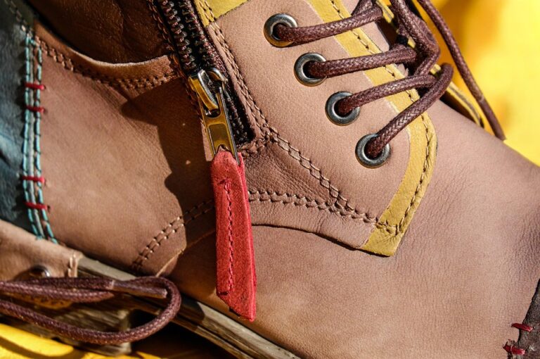 Unlock Savings: Top 5 Trendy US Brands Offering Unmissable Deals This Fall!